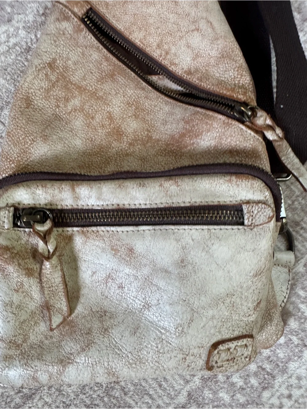 BED STÜ SLING BAG